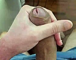 ब्राज़ीली नोविन्हो अपना बड़ा लंड दिखा रहा है