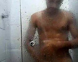 弗拉门戈填海地散步后洗澡前的热身