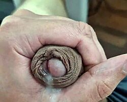 इस जूसी लैटिनो लंड को चूसना चाहते हो, पड़ोसी?