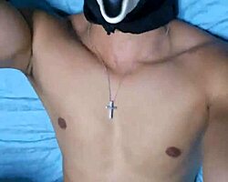 Joyeux Halloween avec pilonnage de bite monstre et charges crémeuses