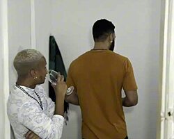 Еј, погледај ову дивљу журку са три активна пастува на једном похлепном пасиву