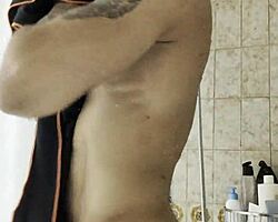 Musculoso tesudo, Novinho, Masturbação, Banho gostoso, Banheiro quente, Malhação, Enorme