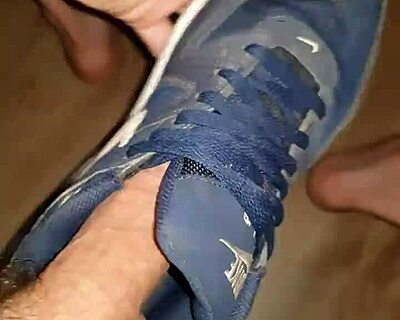 Ever tried a Nike Airmax gay dick blowjob with French flair?