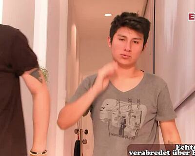 Couple gay maigrelet kiffe la thrill de leur première sodomie ensemble