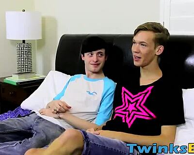 feeling overwhelmed as twink’s tight hole gets bareback fucked. amazing loads cover him in wild doggystyle.